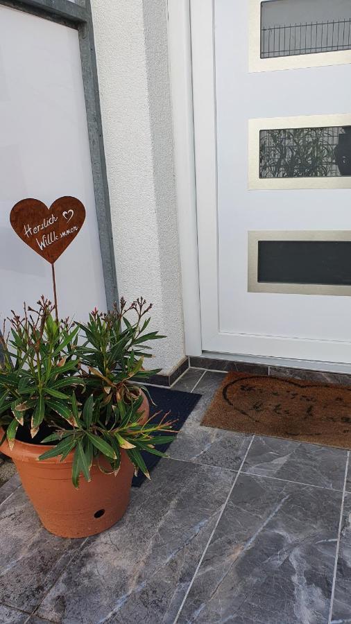 Ferienwohnung Kleine Südpfalz Zeiskam Exterior foto